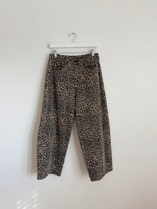 Leopard Barrel Jeans