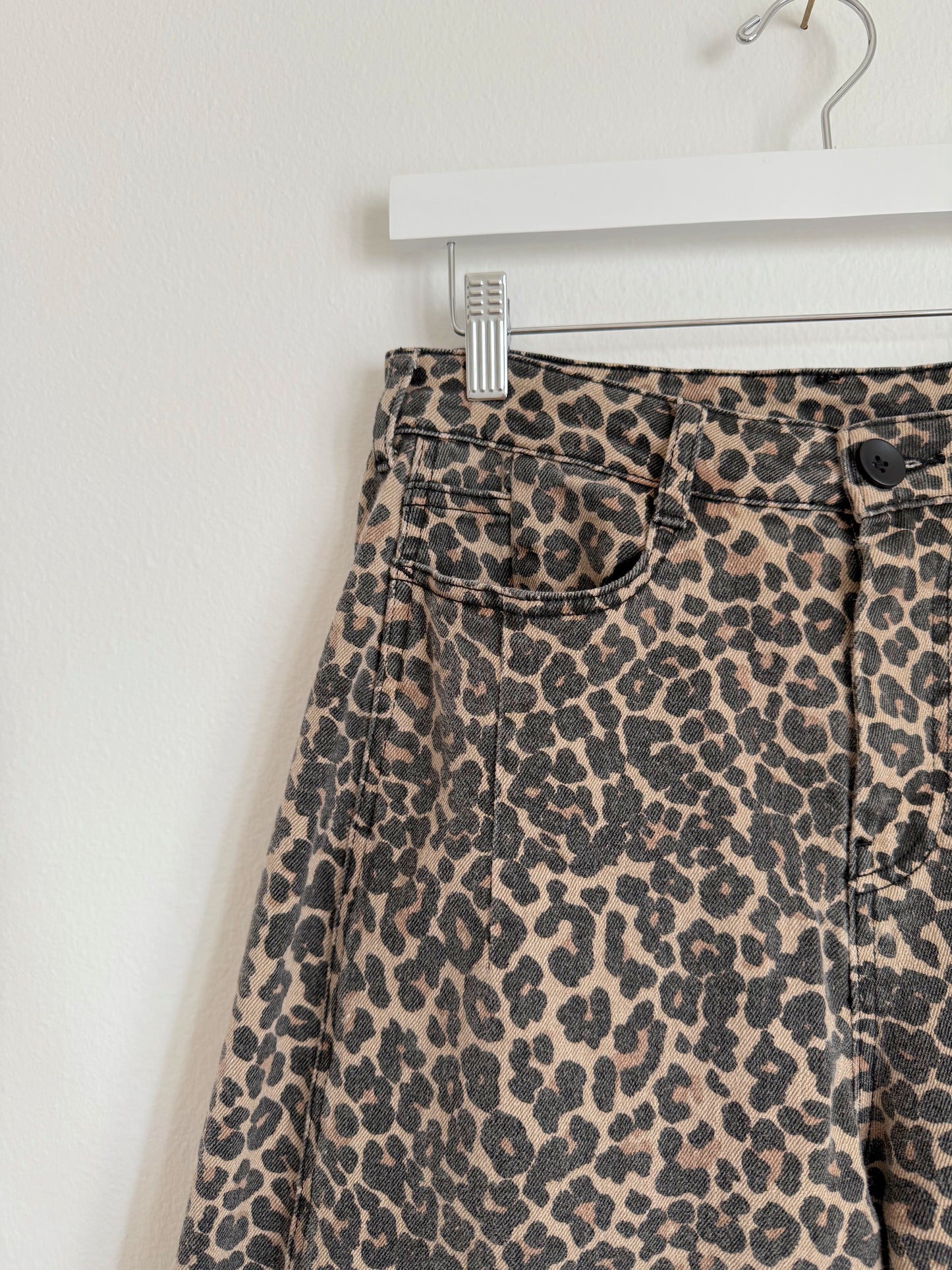 Leopard Barrel Jeans